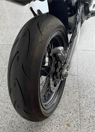 Imagen 8 de 15 de Husqvarna 701 Supermoto