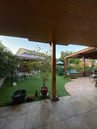Maipú, Venta De Casa En Sector El Rosal 235
