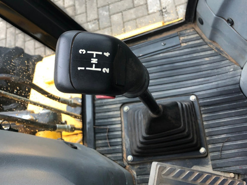 Retroescavadeira New Holland 4x4 B95b 2017=pa Carregadeira