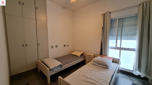 Imagem 10 de 18 de Apartamento À Venda - Guarujá - Frente Ao Mar - 4 Dormitórios - Sala Para 3 Ambientes - Sacada - 1 Vaga De Garagem - Ap05781 - 69284803