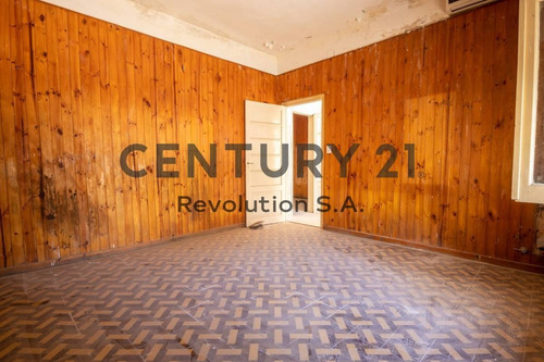 Imagen 8 de 19 de Casa A Remodelar En San Lorenzo - Alem Y San Carlos - Permutas - 324,7 M²