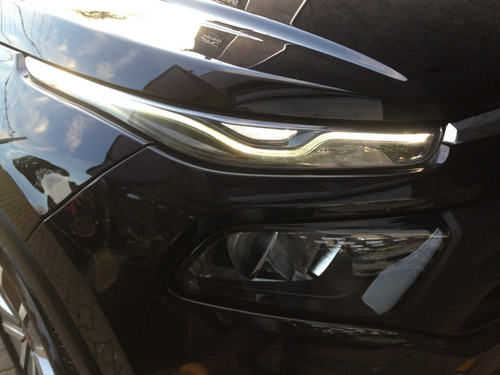 Imagem 10 de 21 de Fiat Toro 1.8 Flex Freedom Automática 2019