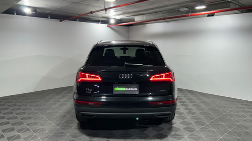 Audi Q5 45 TFSI Quattro S Tronic 2.0 AT