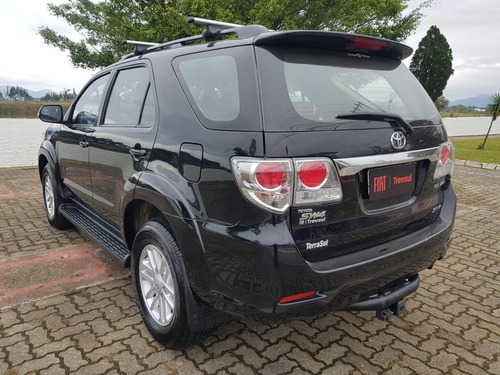 Imagem 6 de 11 de Toyota Hilux Sw4 Srv 3.0 At 4x4 Diesel