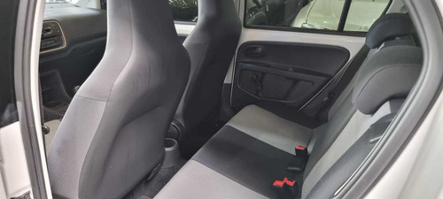 Imagem 7 de 9 de Volkswagen Up! 1.0 12v E-flex Take Up! 4p
