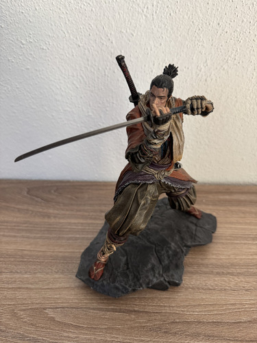 Sekiro Collectors Edition Ps4 (completo) (Usado)