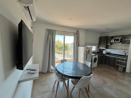 Venta De Departamento Dos Ambientes Ubicado En Av Principal De Pinamar Edificio Renata 20