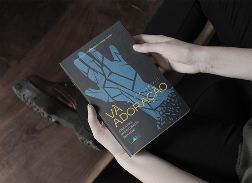 Vã Adoração - Livro Amilcar Sampaio