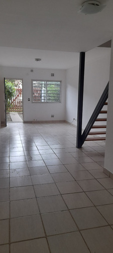 Amplio, Luminoso Duplex En Venta, La Lonja, Pilar !!!