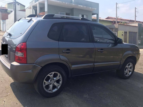 Imagem 2 de 11 de Hyundai Tucson Gls 2.0l 16v Top - Ótimo Estado