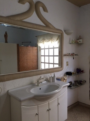 Imagen 19 de 30 de Se Vende Casa Con Locales Comerciales
