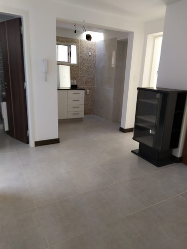Imagen 6 de 12 de Sin Gastos Comunes! 2 Dorm, Patio Con Parrillero!