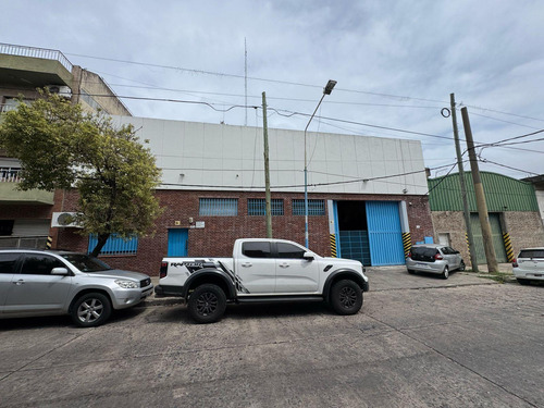Galpón Industrial De 1100m² Edificados - La Tablada