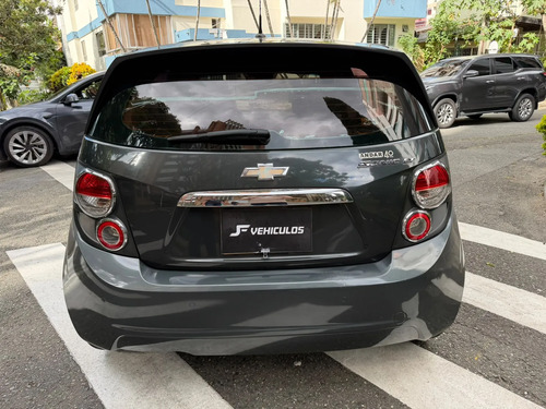 Chevrolet Sonic 1.6 Lt