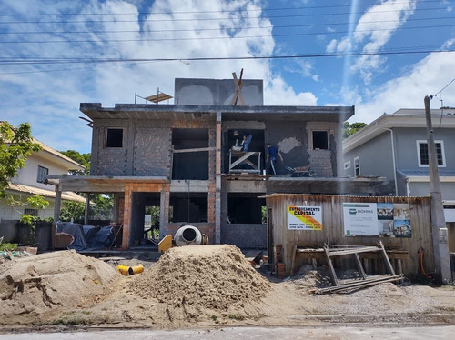Imagem 10 de 25 de Sobrado Com 3 Dormitórios À Venda, 153 M² Por R$ 990.000,00 - Cachoeira Do Bom Jesus - Florianópolis/sc - So0148