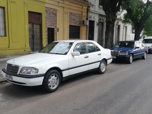 Mercedes-benz Classic 250 Diesel Clásico