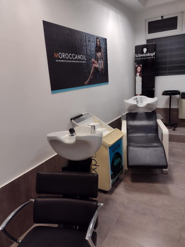 Peluqueria Totalmente Instalada, Trae El Peine