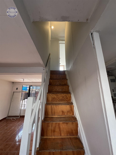 Casa En Venta De 3 Dorm. En Maipú