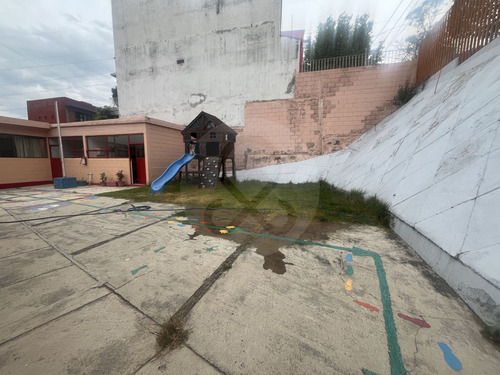 Vista Del Valle: Edificio En Venta Con Alberca, Ideal Para Escuelas.