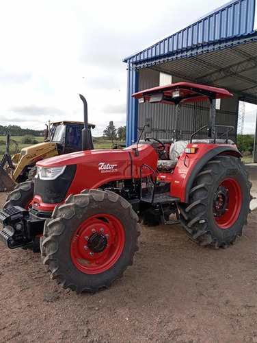 Tractor Zetor 75 Hp