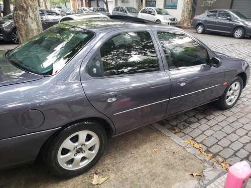 Ford Mondeo Ghia