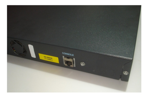 Switch Cisco Systems Catalyst 2950 Series (Usado)