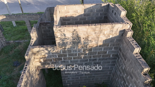 En Venta Terreno De Esquina Con Construccion