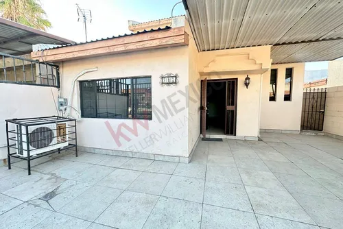 Renta Casa En Excelente Ubicación Jardines Del Lago, $ 14,500.00 Pesos Mensuales