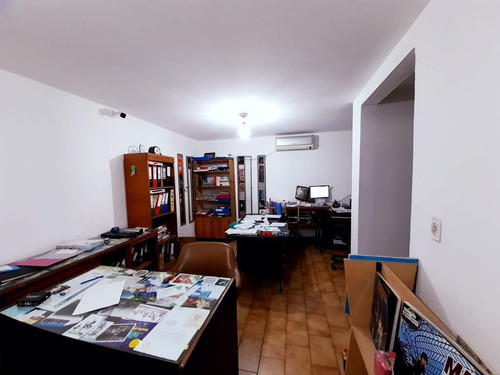 Imagen 7 de 12 de Bº Observatorio Galpon En Venta Sobre Calle Laprida