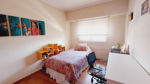 Imagen 11 de 22 de La Plata, Casco Urbano, Importante Departamento De 3 Dormitorios, Con Terraza Y Cocheras En Zona Céntrica