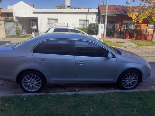 Imagen 6 de 9 de Volkswagen Vento 2010 2.0 I Elegance