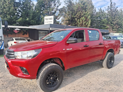 Toyota Hilux 2.4 Diesel 4x2 Llantas