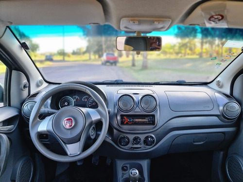 Imagen 4 de 16 de Fiat Nuevo Palio 1.6 5ptas Essence 2013