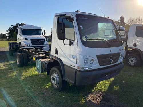 Mercedes Benz Accelo 815 Y Accelo 1016 Automatizado