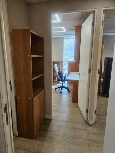 Amplia Oficina En Arriendo - Estoril 120, Las Condes