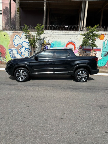 Fiat Toro 1.3 Volcano 16V Turbo Flex 4X2 Aut. 4P