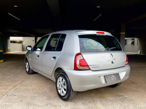 Renault Clio 1.0 EXPRESSION 16V FLEX 4P MANUAL