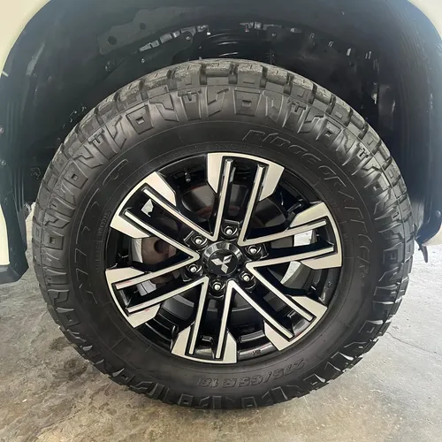 Mitsubishi Montero Sport 2022