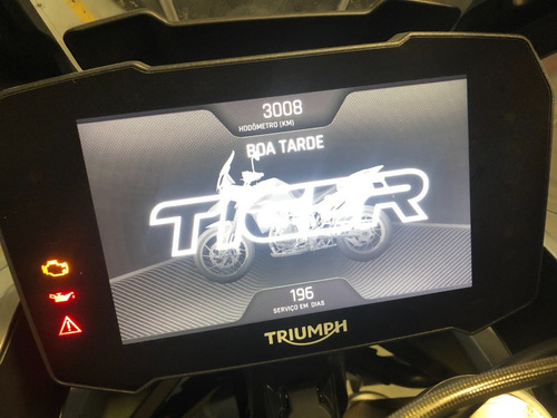Imagem 1 de 4 de Triumph