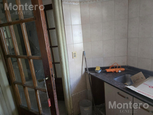 Departamento En Congreso , 7 Ambientes Con Patio Y Balcon