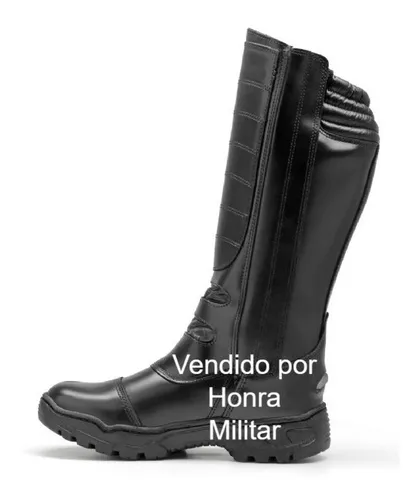 Bota motociclista sale arroyo