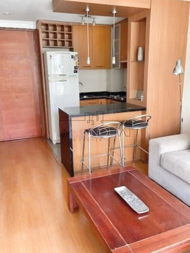 Departamento En Venta De 2 Dorm. En Las Condes