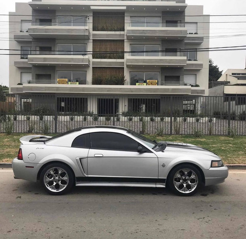 Ford Mustang 2000 4.6 V8