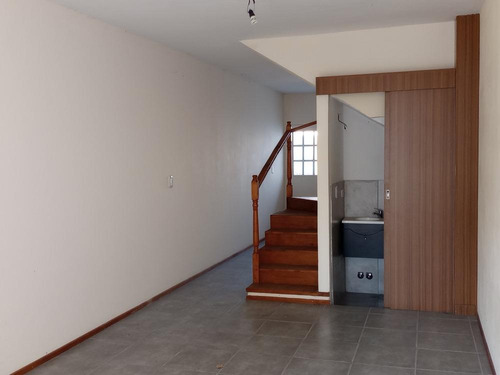 Casa En Venta - 2 Dormitorios 1 Baño - Cochera - 130mts2- Ituzaingó