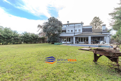 Casa En Venta Y Alquiler En Campos De Alvarez