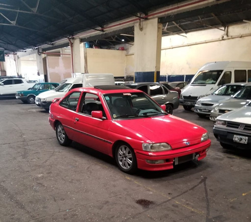 Imagen 2 de 7 de Ford Escort Xr3 2.0i Turbo
