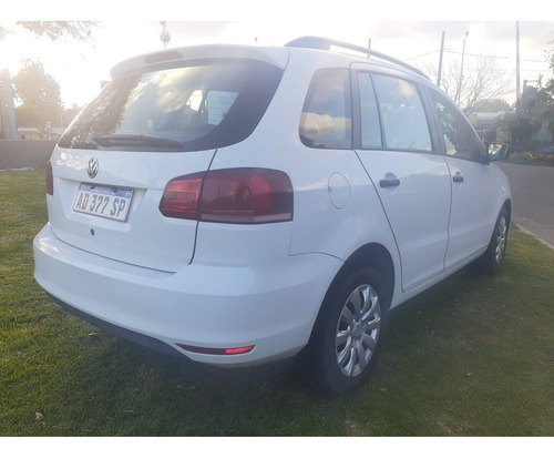 Imagen 6 de 12 de Volkswagen Suran