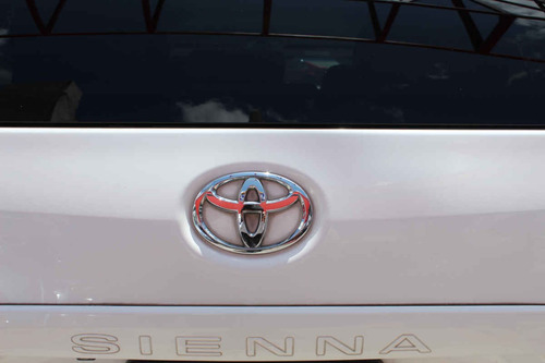 Imagen 11 de 15 de Toyota Sienna 2011 5p Xle Aut