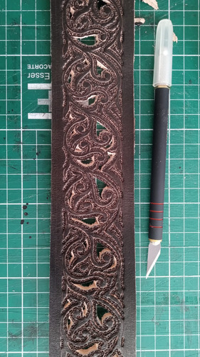 Cinto Vaquero, 100%piel Negro Calado Y Cincelado Artesanal Negro Rameado 34