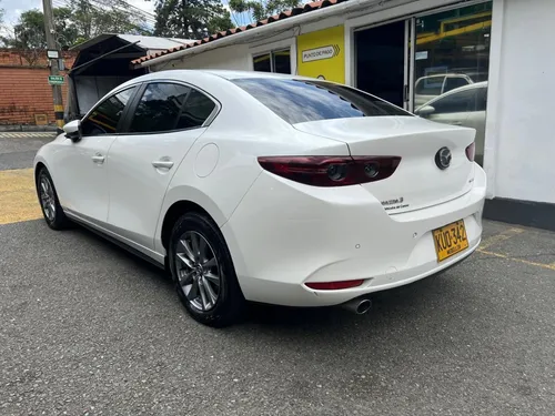 Mazda 3 2.0 Touring